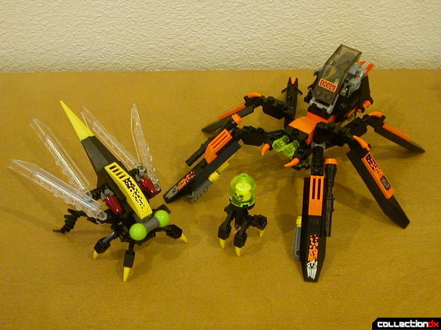 Storm Lasher's mini-robot (left) with Set #8112 Battle Arachnoid (right)