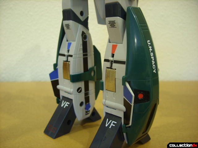 Origin of Valkyrie VF-1A Super Valkyrie Max ver.- Battroid Mode (leg pods attached)