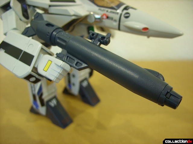 Origin of Valkyrie VF-1A Valkyrie Max ver.- GERWALK Mode (holding gun pod in right hand)
