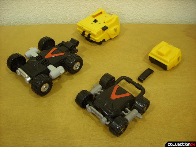 shield disconnection- Engine Bear RV (L) and Bear Crawler Zord Attack Vehicle (R)