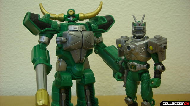 Kamen Rider Torque (L) and Contract Beast Magnugiga (R) (alt)