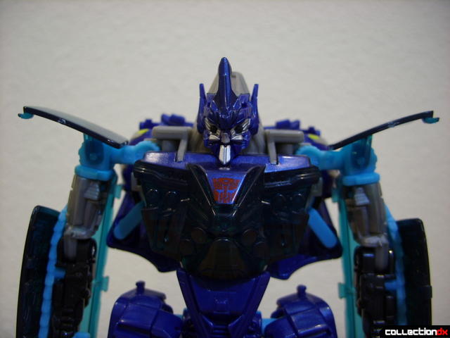 RotF Deluxe-class Autobot Jolt- robot mode (front view, shoulders in normal position)