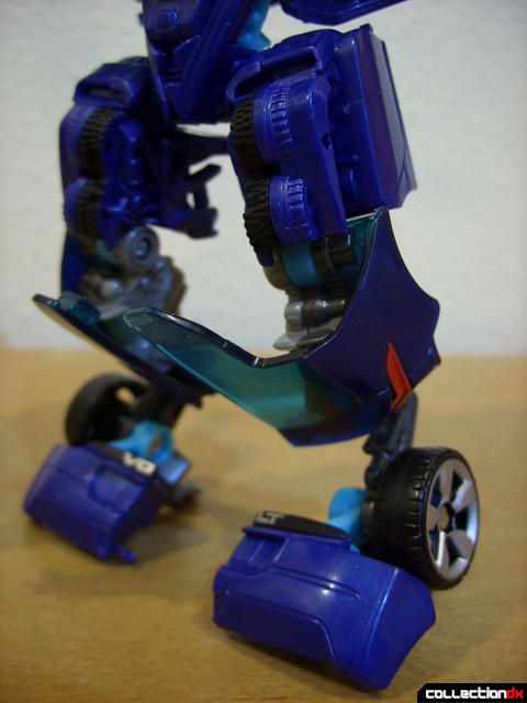 RotF Deluxe-class Autobot Jolt- robot mode (legs detail, front)