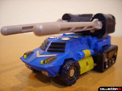Scout-class Autobot Scattorshot- vehicle mode (front)