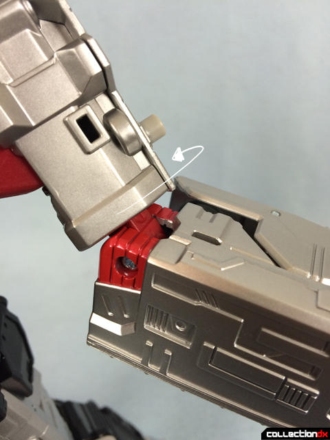 Takara Megatron articulation pose_7