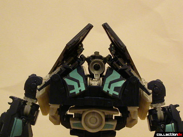 Decepticon Payload- robot mode ('wings' in better position)