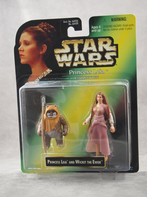 Princess Leia and Wicket the Ewok