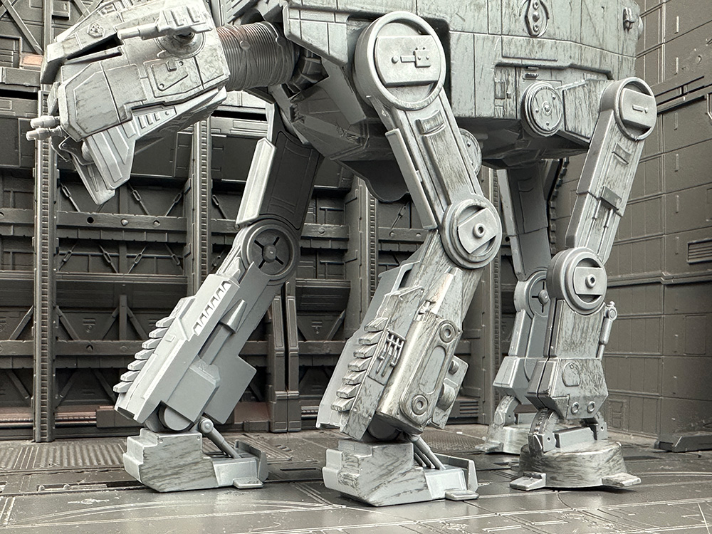 First Order Heavy Assault AT-M6 Walker (Galaxy's Edge)