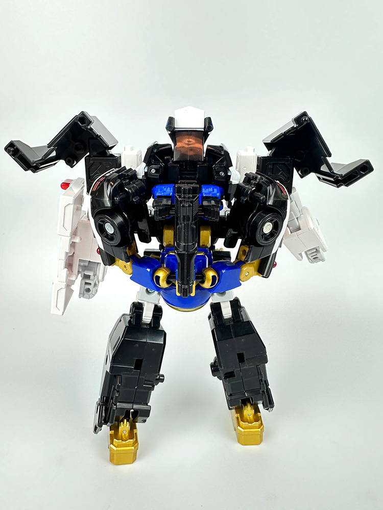 Gigant Police Braver KOBAN Armor DX Set