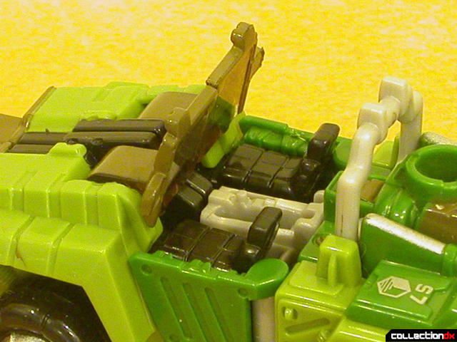 Autobot Strongarm- vehicle mode (seats detail)