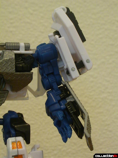 Battle Scenes Autobot Longarm- robot mode (left arm detail)