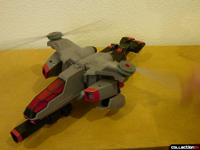 Decepticon Megatron- vehicle mode (rotors spin together at the same time)