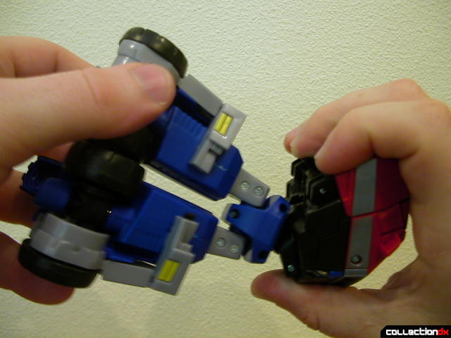 Autobot Optimus Prime- resetting Auto-conversion feature (2-3)