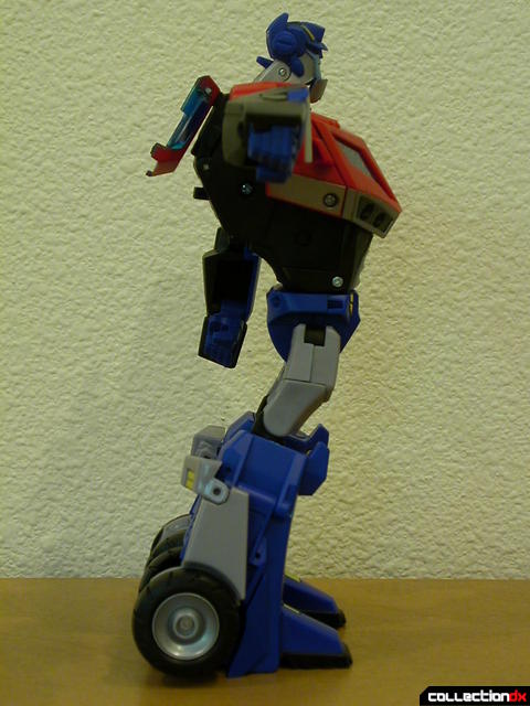 Autobot Optimus Prime- robot mode (right profile, with right arm raised)