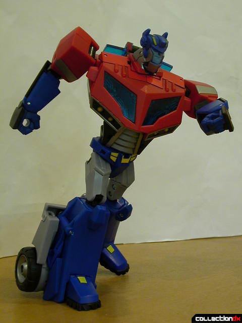 Autobot Optimus Prime- robot mode posed (1)