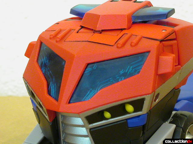 Autobot Optimus Prime- vehicle mode (cab detail, front)