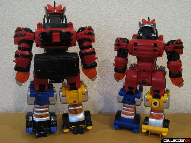 back view- Deluxe Jungle Pride Megazord (L) and Transforming Jungle Pride Megazord (R)