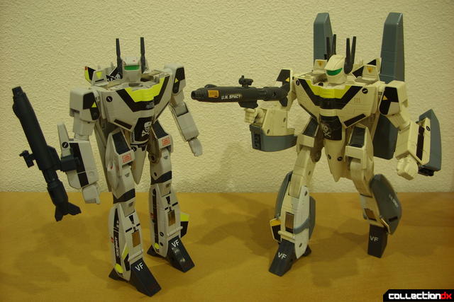 Origin of Valkyrie VF-1S (L) and 1990 reissue (R) posed together in Battroid Mode