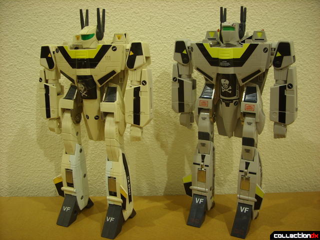 Origin of Valkyrie VF-1S (R) and 1990 reissue (L) in Battroid Mode