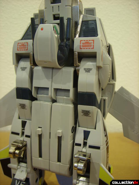 Origin of Valkyrie VF-1S Valkyrie- Fighter Mode (undercarriage detail)