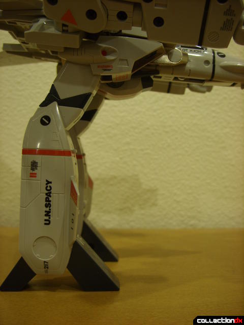 Origin of Valkyrie VF-1J Valkyrie- GERWALK Mode (legs positioned normally)