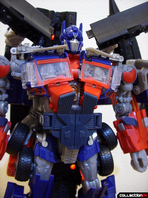 RotF Power-Up Optimus Prime (LED under legs, on)