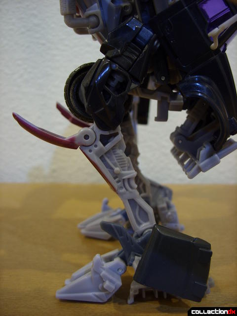 RotF Voyager-class Decepticon Mixmaster- robot mode (legs in left profile)