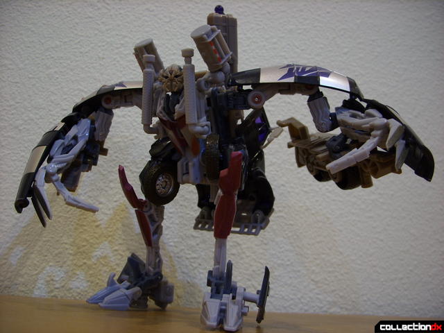 RotF Voyager-class Decepticon Mixmaster- robot mode posed (1)