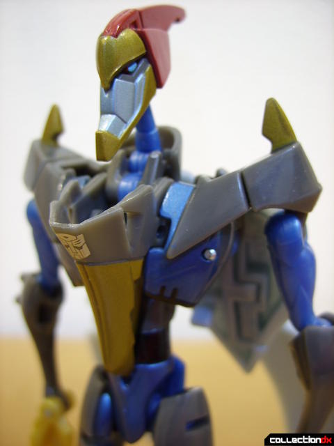 Animated Deluxe-class Autobot Swoop- robot mode (front detail)
