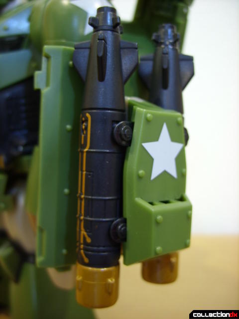 Animated Leader-class Autobot Bulkhead- robot mode (left 'air torpedo' launcher)