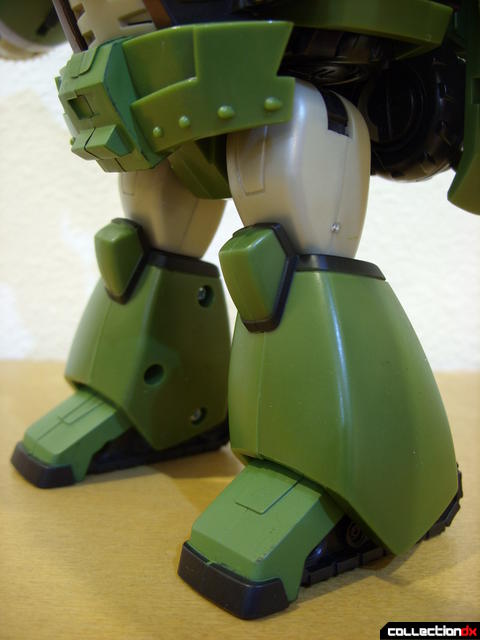 Animated Leader-class Autobot Bulkhead- robot mode (legs)
