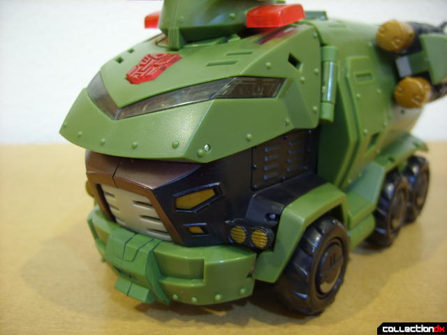 Animated Leader-class Autobot Bulkhead- vehicle mode (front detail)