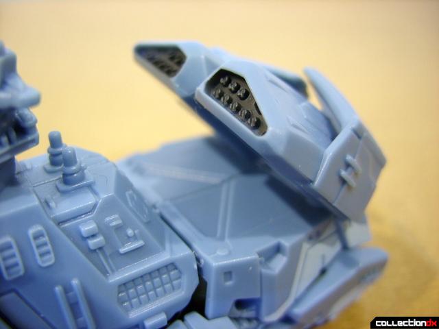 RotF Scout-class Autobot Depthcharge- vehicle mode (missile alunchers raised optionally)