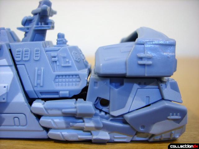 RotF Scout-class Autobot Depthcharge- vehicle mode (missile launcher, normal)