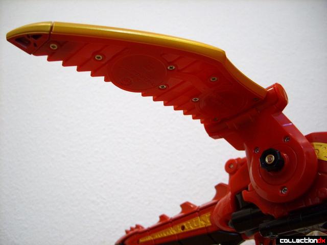 DX Tensou Gattai Gosei Great- Gosei Dragon (right wing, below)