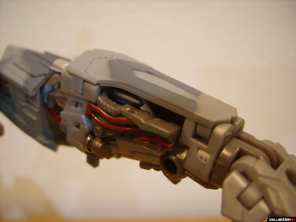 Masterpeice Movie Series Starscream- Robot Mode (left arm weapon hidden)