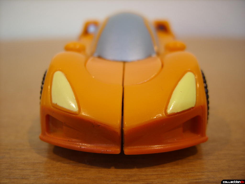 Windy City Chase set- Autobot Slap Dash, Vehicle Mode (front detail)