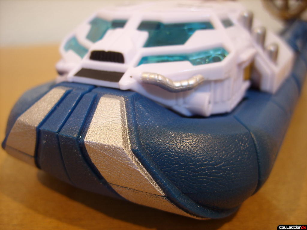 Voyager-class Autobot Sea Spray- vehicle mode (front of skirt)