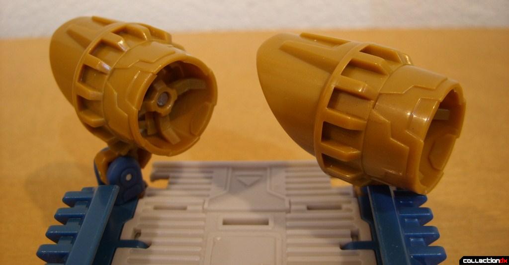 Voyager-class Autobot Sea Spray- vehicle mode (turbofans turning hovercraft to the right)