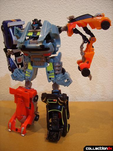 Autobot Double Clutch with Rallybots- Commander Mode (front)