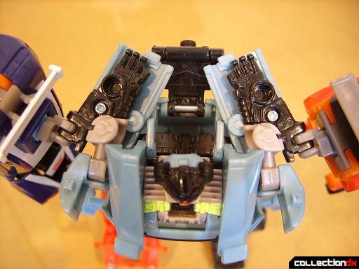 Autobot Double Clutch with Rallybots- Commander Mode (shoulders are always angled backwards)