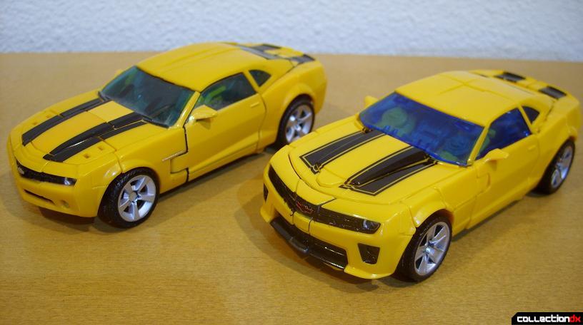 vehicle mode- Deluxe class 2007 Concept Camaro (L) and Battle Blade Bumblebee (R)(front)