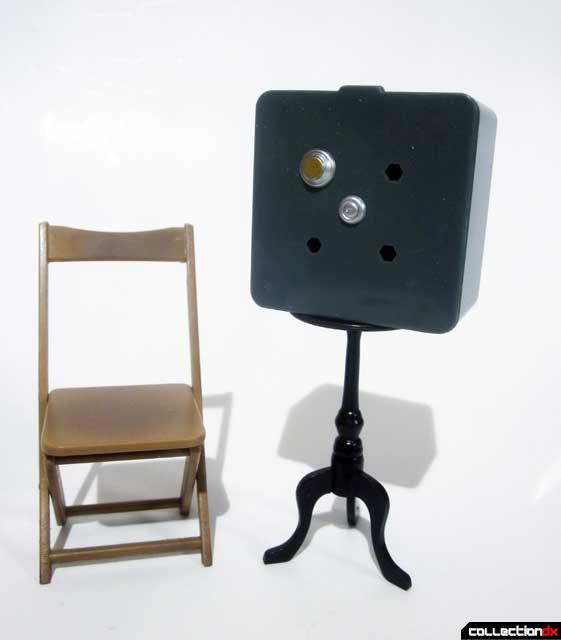 cdx-lupin-chair-safe-table