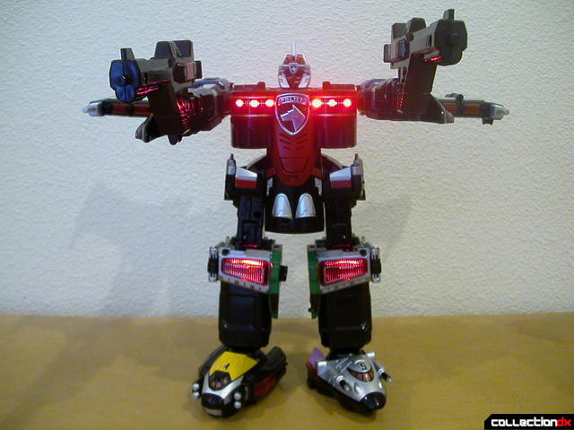 DX Tokusou Gattai DekaWing Robo posed