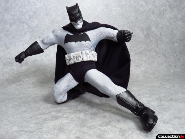 mezco dark knight batman 13
