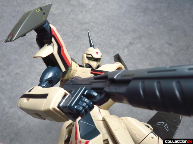 chogokin vf-19 advance 29