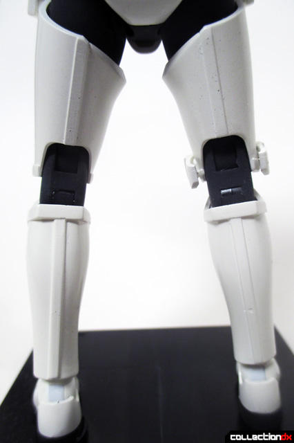 dx-stormtrooper-legs-back