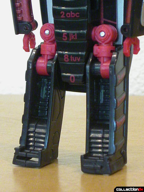 Decepticon Wite Tap V20- robot mode (legs facing backwards)