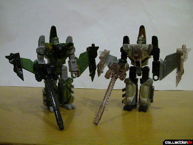 Autobots Air Raid (left) and Skyblast (right) in robot mode (Energon accessories attached)