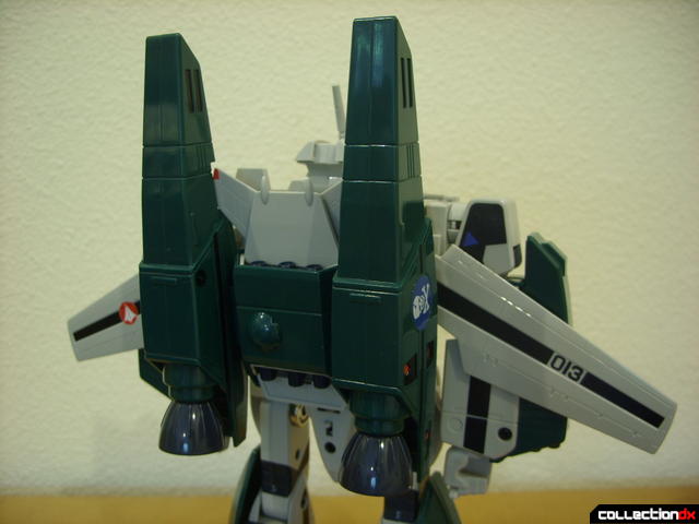 Origin of Valkyrie VF-1A Super Valkyrie Max ver.- Battroid Mode (wings opened cautiously)